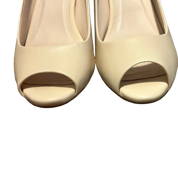 COLE HAAN Women's Cream Leather Peep Toe Wedge Heel Comfortable Shoe-Size7.5 - Picture 10 of 12